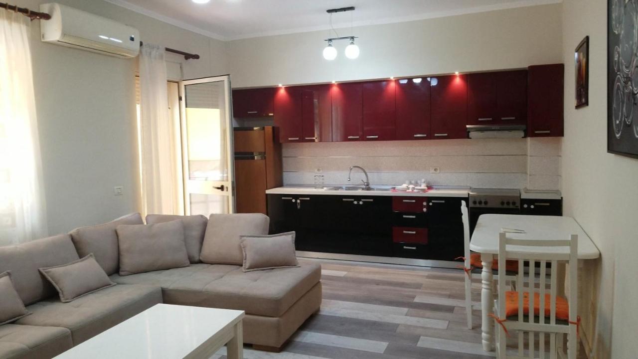 Liqeni Thate, Tirane Lägenhet Exteriör bild