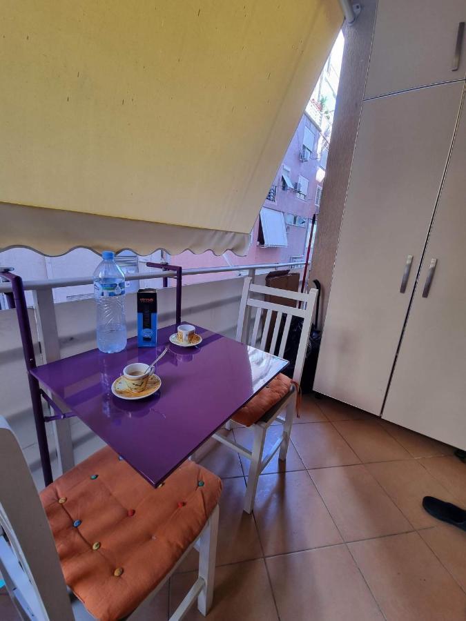 Liqeni Thate, Tirane Lägenhet Exteriör bild