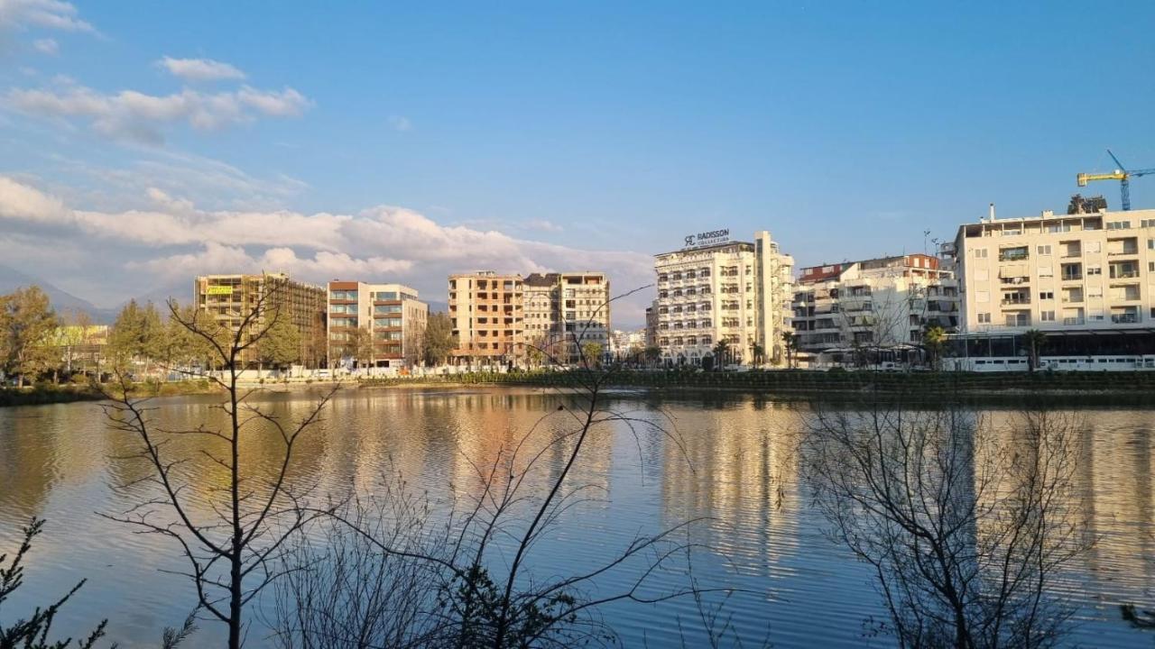Liqeni Thate, Tirane Lägenhet Exteriör bild