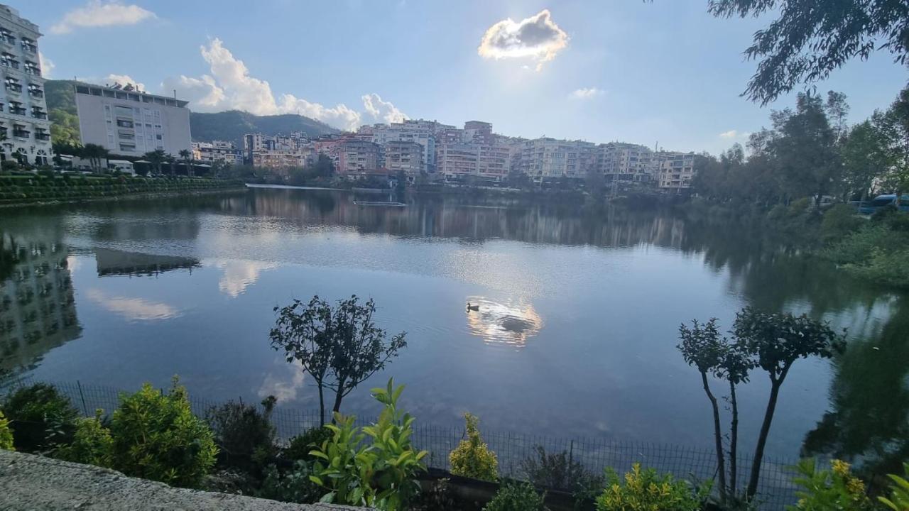 Liqeni Thate, Tirane Lägenhet Exteriör bild